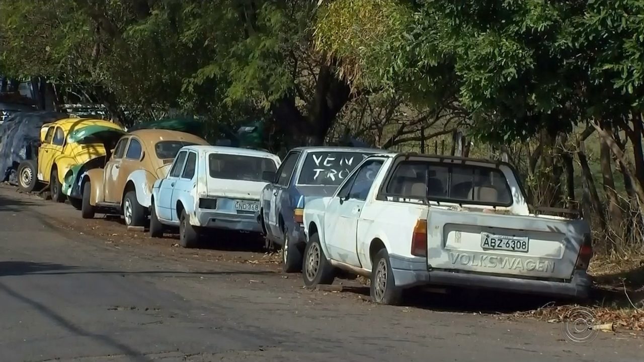 MP de Marília aciona município para acabar com os veículos abandonados