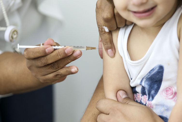  Saúde estuda incluir duas novas doses no calendário de vacinação