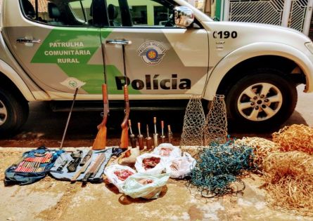  Armas, armadilhas e carne de animais silvestres foram apreendidas em Ubirajara