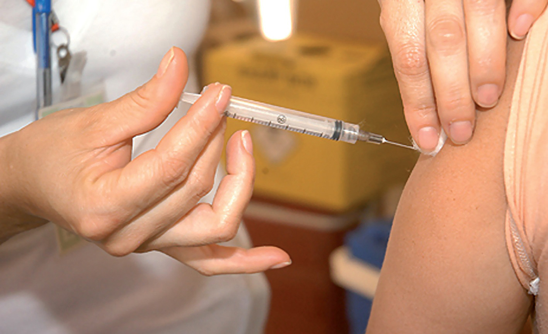 Vacina contra sarampo está disponível para pessoas entre 6 meses e 59 anos