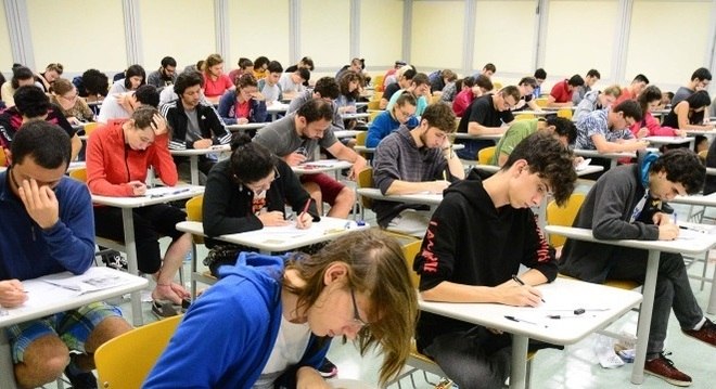 Período de transferência de alunos da rede estadual vai até quarta-feira (8)