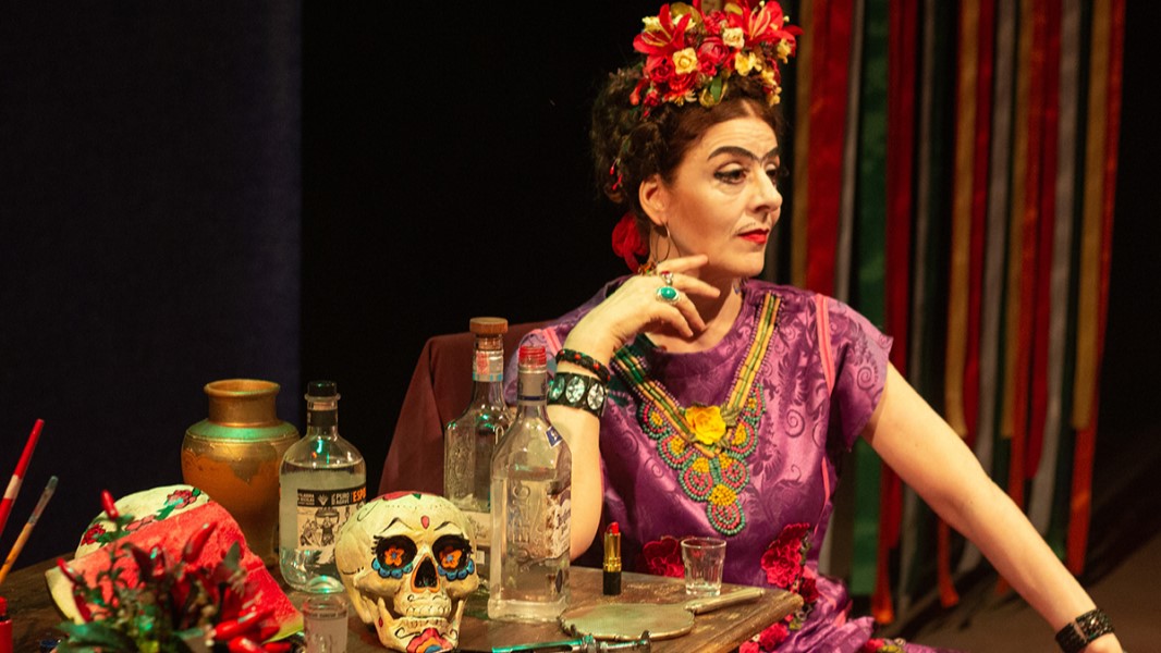 SESI Marília traz “Frida Kahlo – Viva La Vida” com Christiane Tricerri