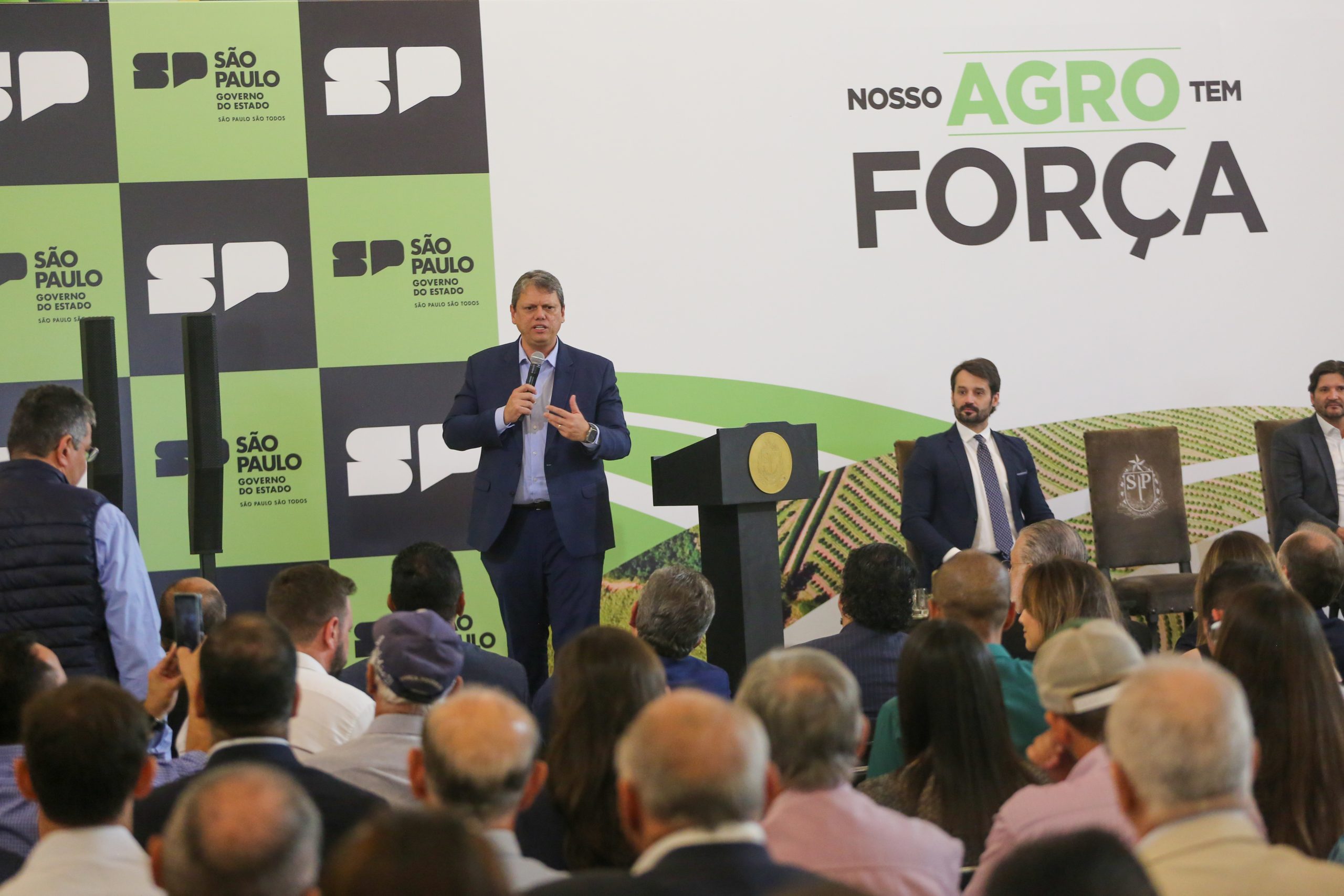 Governo de SP libera R$ 600 milhões em créditos de ICMS para agroindústrias