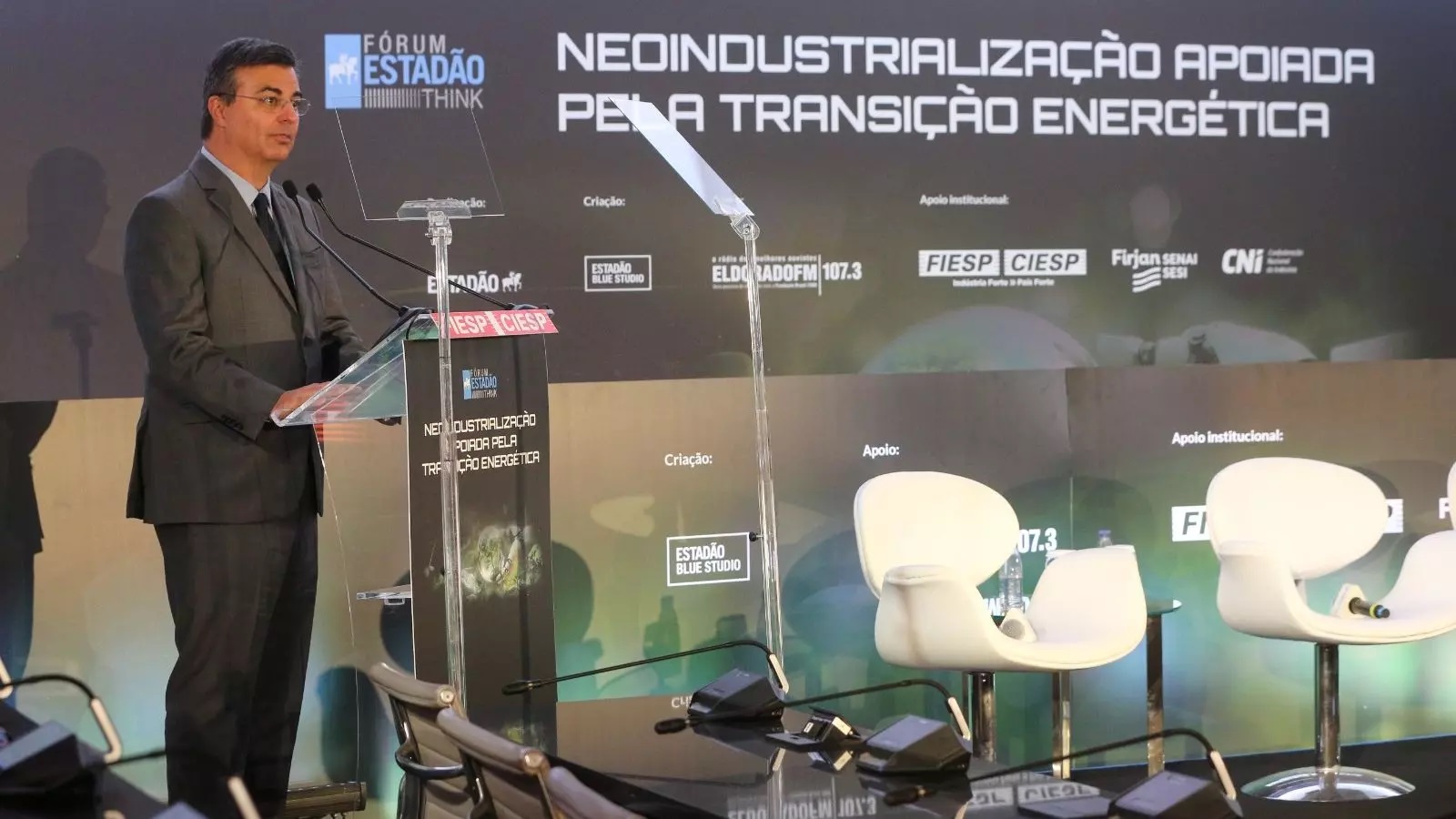 Durante fórum sobre neoindustrialização, Ciesp afirma que indústria irá fomentar e se beneficiar da energia limpa no Brasil