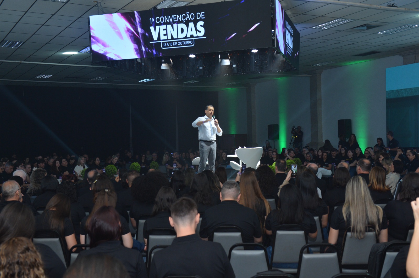 “A Associação Comercial é quem faz a cidade acontecer”: Bertaiolli inspira participantes da 1ª Convenção de Vendas   