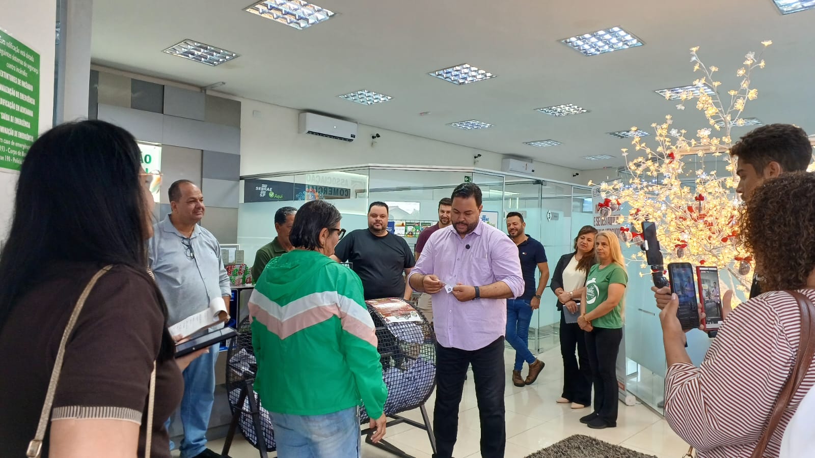 Natal Encantado - ACIG sorteia mais 30 vales-compra no valor de R$ 300. Confira o nome dos ganhadores
