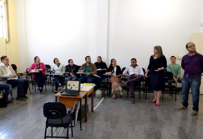 Educação promove reunião com diretores que passaram no concurso público em Garça