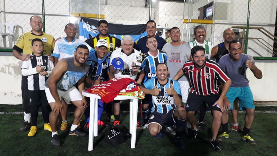 Gaúcho reúne amigos para jogo festivo 